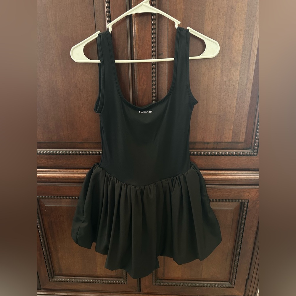 Fashioness Atheltic Bubble Dress with shorts